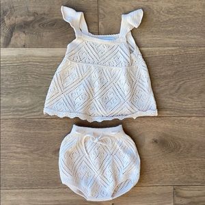 EUC Bebe Organic cream  knit set